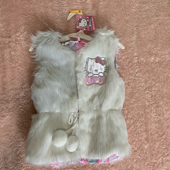 Hello kitty girls faux fur girls vest white - Picture 1 of 2